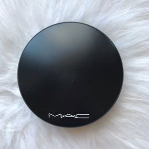 MAC MINERALIZED SKIN FINISH NATURAL POWDER